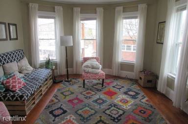 Main picture of 140 Holland St