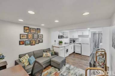 Main picture of 1210 Orren St NE
