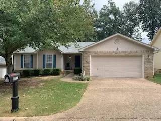 Main picture of 305 Shadow View Dr