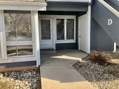 Main picture of 3737 Landings Dr