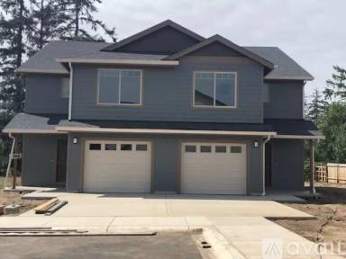 Main picture of 1021 SW Juniper Gardens Ln