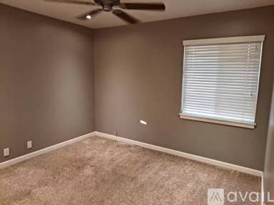 Main picture of 2240 Woodland Ave