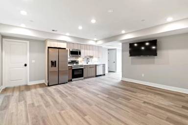 Main picture of 520 N 37th St