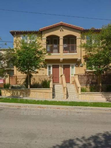 Main picture of 2736 Cabrillo Ave