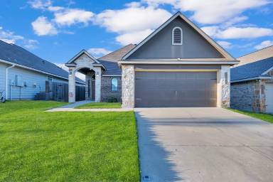 Main picture of 3309 Castleton Dr