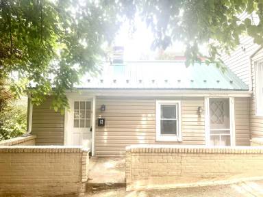 Main picture of 28 S Main St