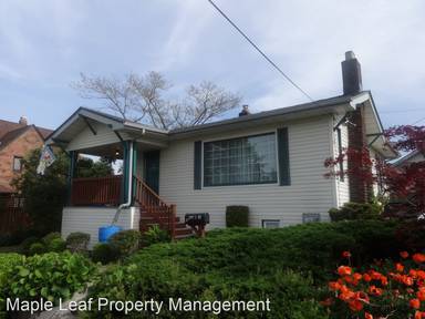 Main picture of 923 N 68th St