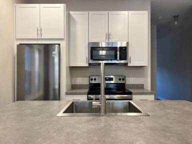 Main picture of 2039 Green St