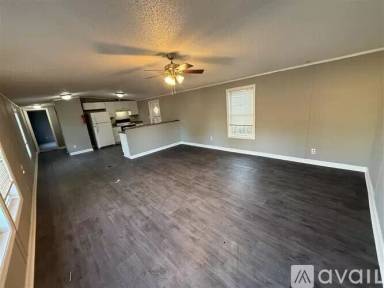 Main picture of 1421 Vince Cir