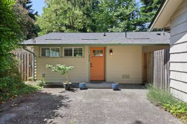 Main picture of 2509 Buker St SE