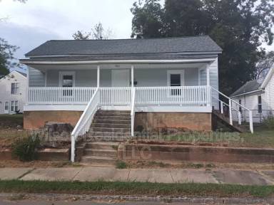 Main picture of 931 Albert St
