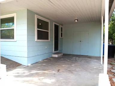 Main picture of 4942 Oxford Ave N