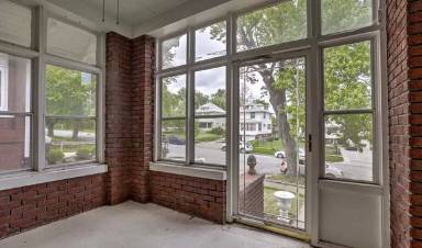 Main picture of 2007 Deer Park Blvd