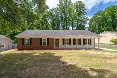 Main picture of 2121 Tarrywood Dr