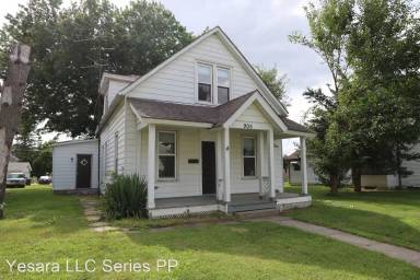 Main picture of 905 S Central Ave