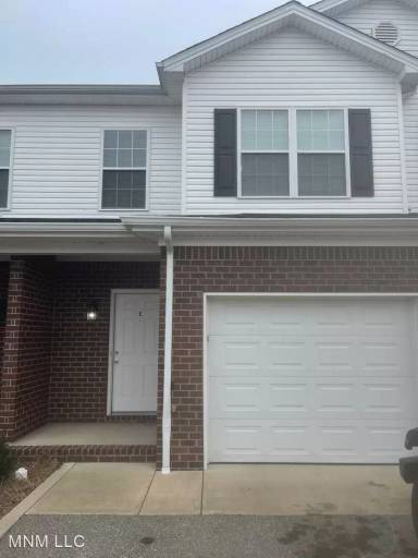 Main picture of 208 Moss Creek Ave
