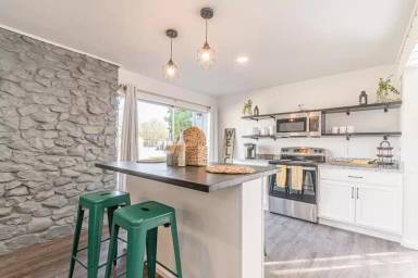 Main picture of 346 Natalen Ave