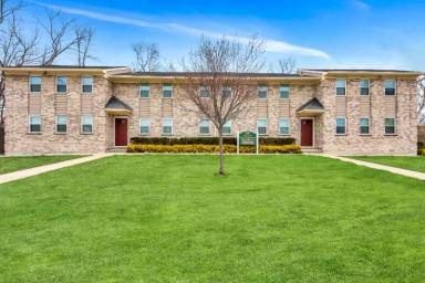Main picture of 55 Taylor Ave