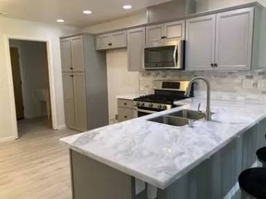 Main picture of 2215 Beyer Ln