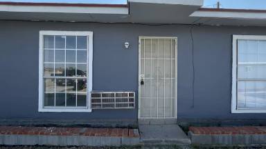 Main picture of 605 Meadow Rd