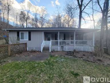 Main picture of 263 Hemlock Loop