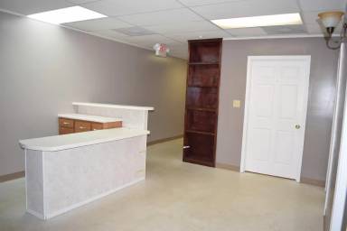 Main picture of 1806 West 11th Street Suite A - D
