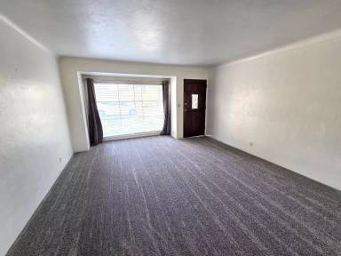 Main picture of 195 E Mountain View Ave