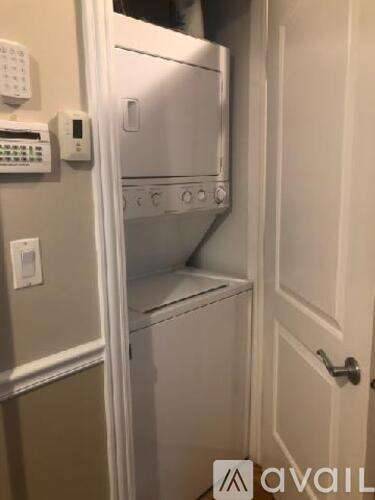 Main picture of 625.5 Arlington Pl
