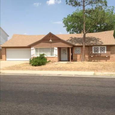 Main picture of 3008 Bonham Ave