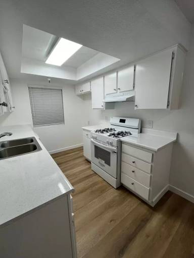 Main picture of 529 E Cedar Ave