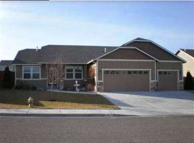 Main picture of 420 S Penn Pl