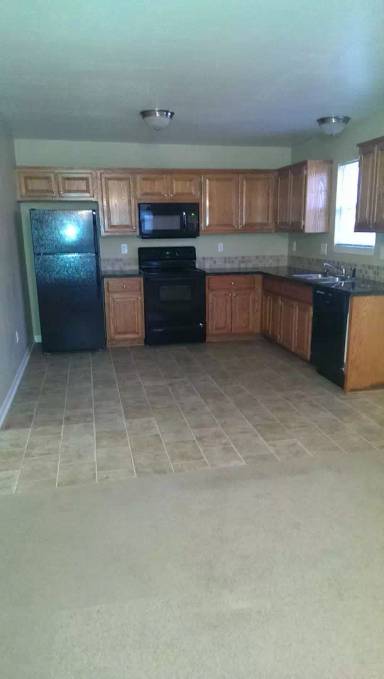 Main picture of 400 SE Chelsey Ln