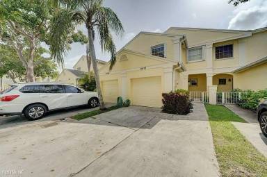 Main picture of 9973 SW 118th Ct