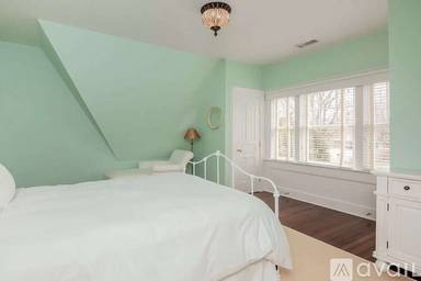 Main picture of 22 Davids Ln