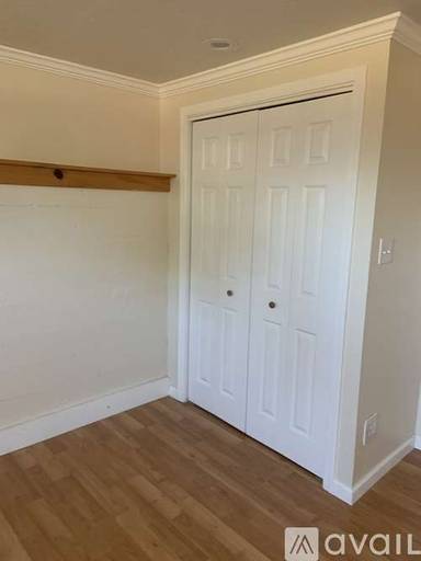 Main picture of 2186 Center Rd