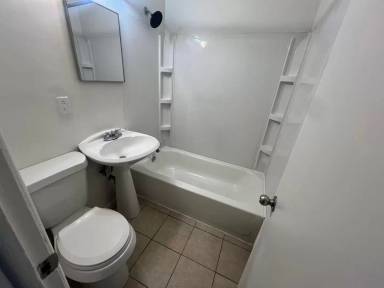 Main picture of 4309 E Linwood Blvd