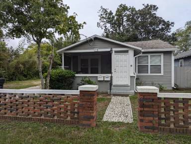 Main picture of 1718 Ashland St