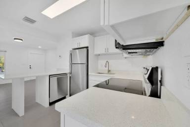 Main picture of 1108 NE 16th St