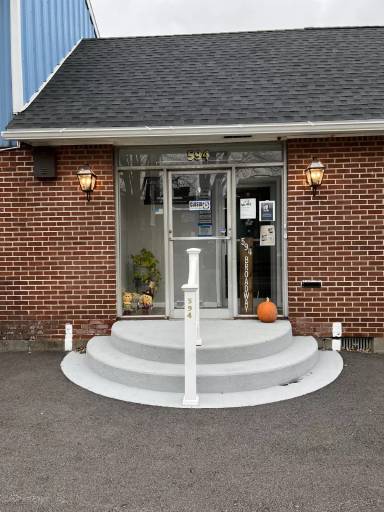 Main picture of 594 Broadway