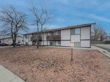 Main picture of 707 Vivian St