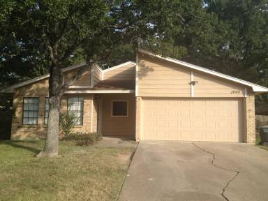 Main picture of 1005 San Saba Dr