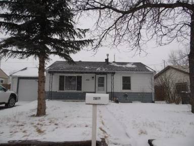 Main picture of 2813 Henderson Dr