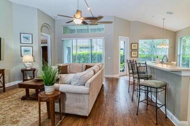 Main picture of 341 Island Green Dr