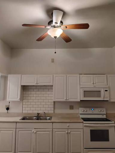 Main picture of 3334 6th Ave