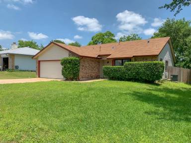 Main picture of 1604 Holstein Dr