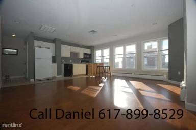 Main picture of 1 Davenport St