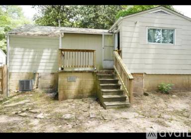 Main picture of 2933 Sylvan Rd