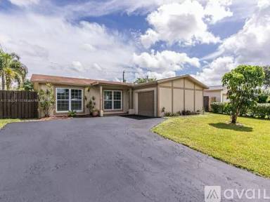 Main picture of 11461 NW 32nd Pl