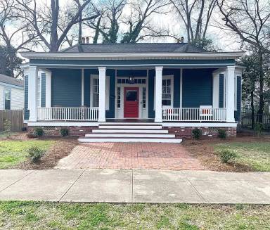 Main picture of 619 3rd Ave
