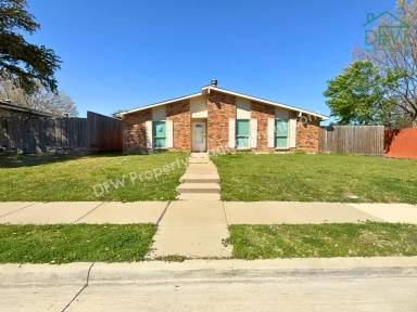 Main picture of 8917 Vernon Dr